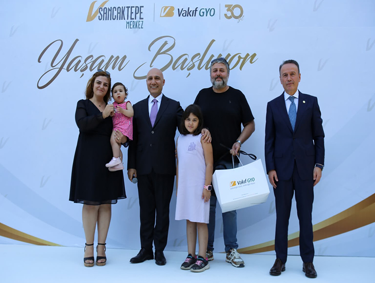 VSANCAKTEPE MERKEZ PROJES�NDE TESL�MLER BA�LADI!